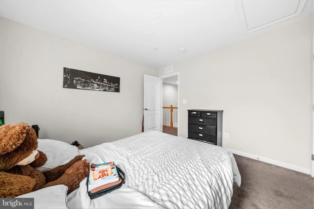 Photo of 131 FAIR BROOK WAY