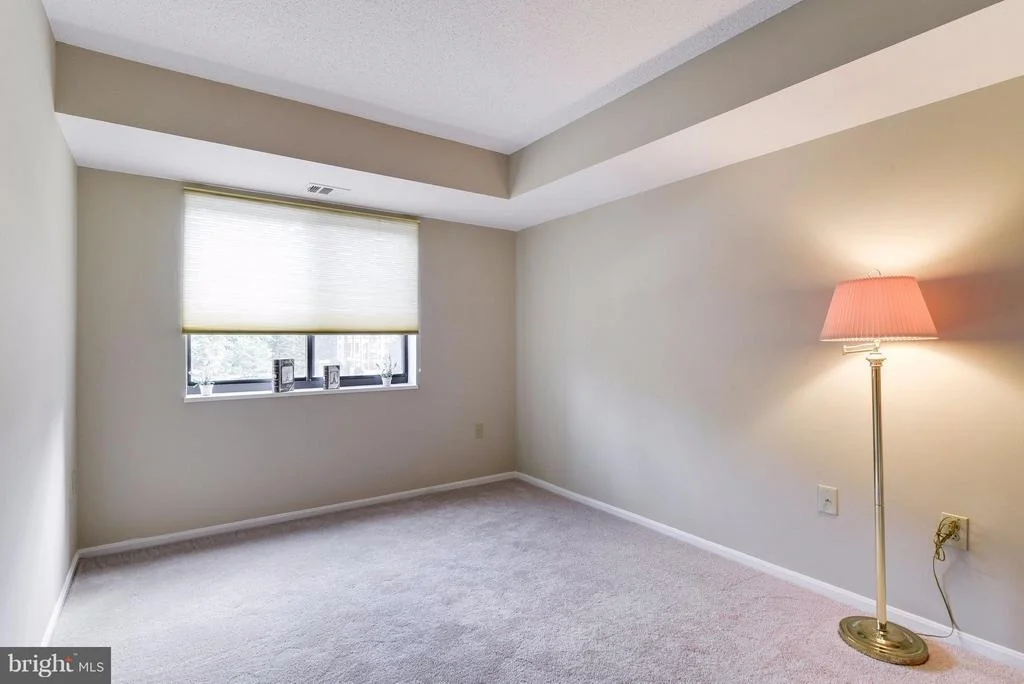 Photo of Unit 3321 at 15115 INTERLACHEN DRIVE
