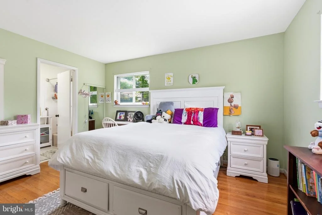 Photo of 524 MAPLE RIDGE LANE