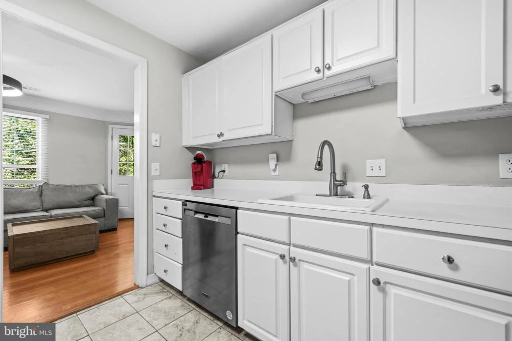 Photo of Unit 301 at 21843 BALDWIN SQUARE