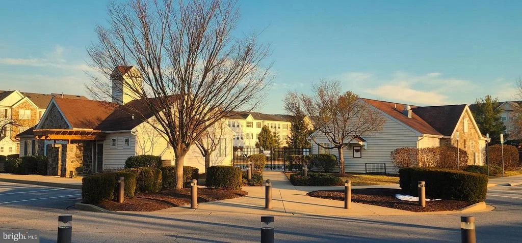 Photo of 4961 FARRINGDON COURT