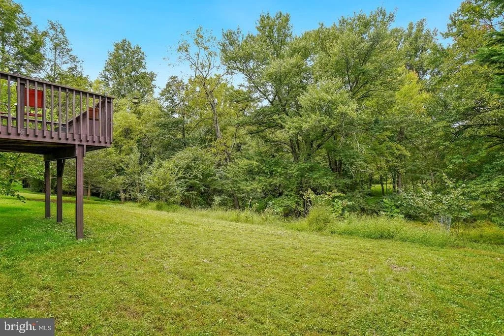 Photo of 14652 WOONSOCKETT DRIVE
