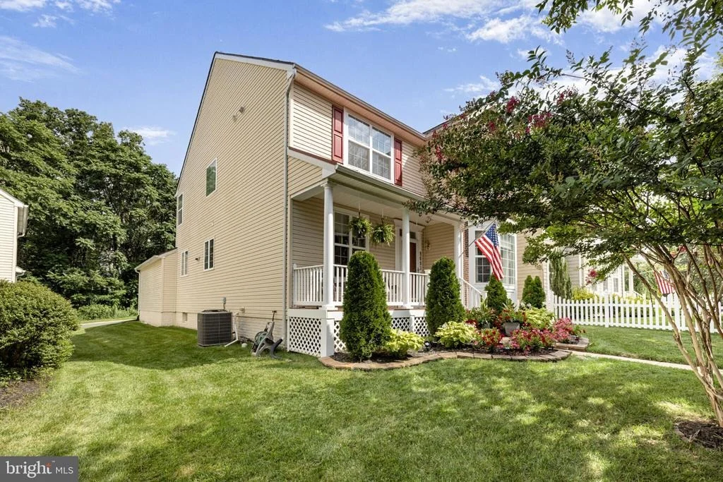 Photo of 9693 ROYAL CREST CIR