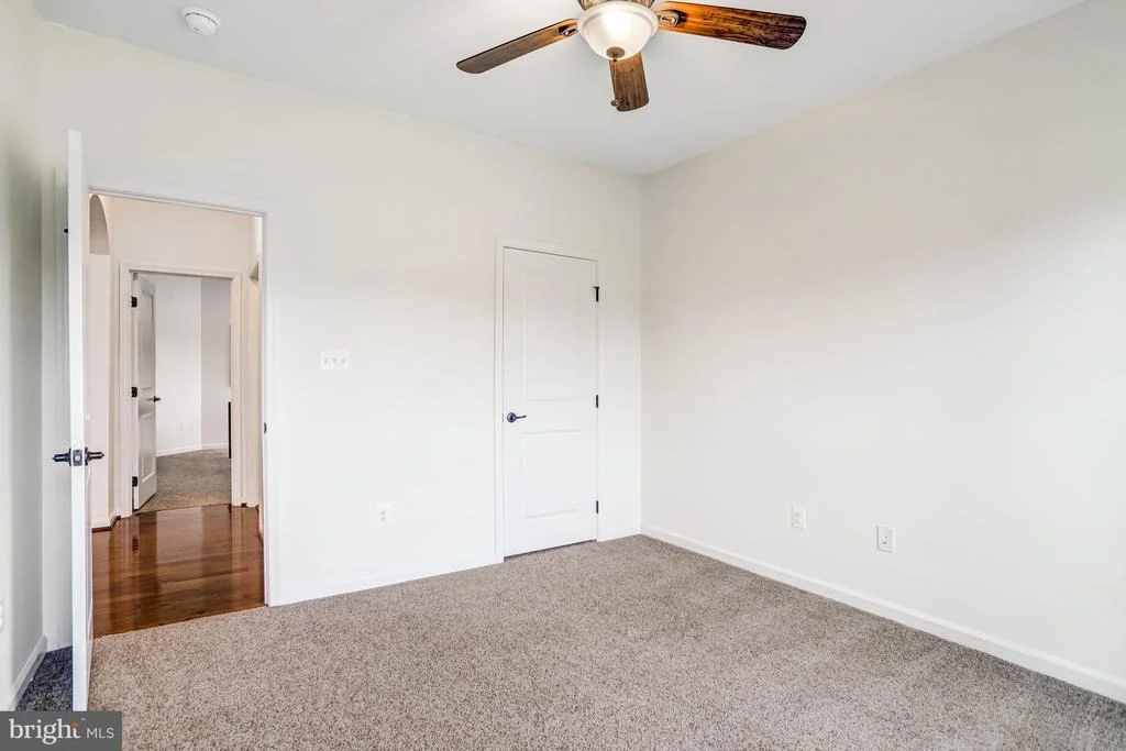 Photo of 26798 BARNSLEY PLACE