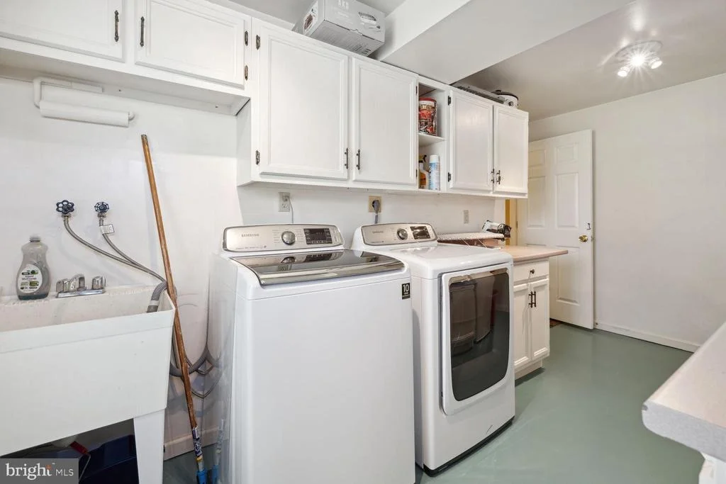 Photo of 4703 IRIS PLACE