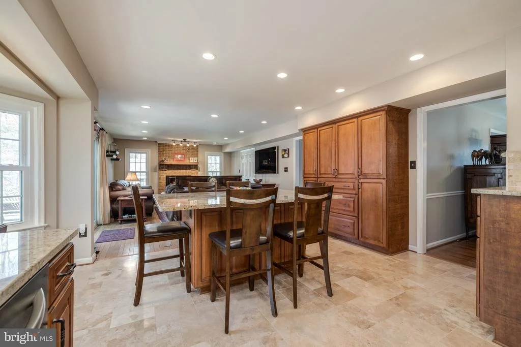 Photo of 7736 HUNTSMAN BOULEVARD