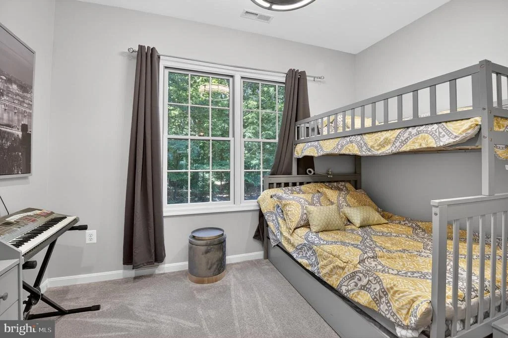 Photo of 1137 SUGARLOAF MOUNTAIN ROAD