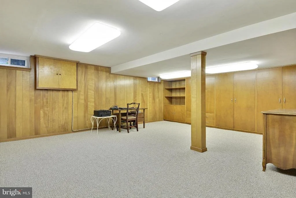 Photo of 2401 HARMON ROAD