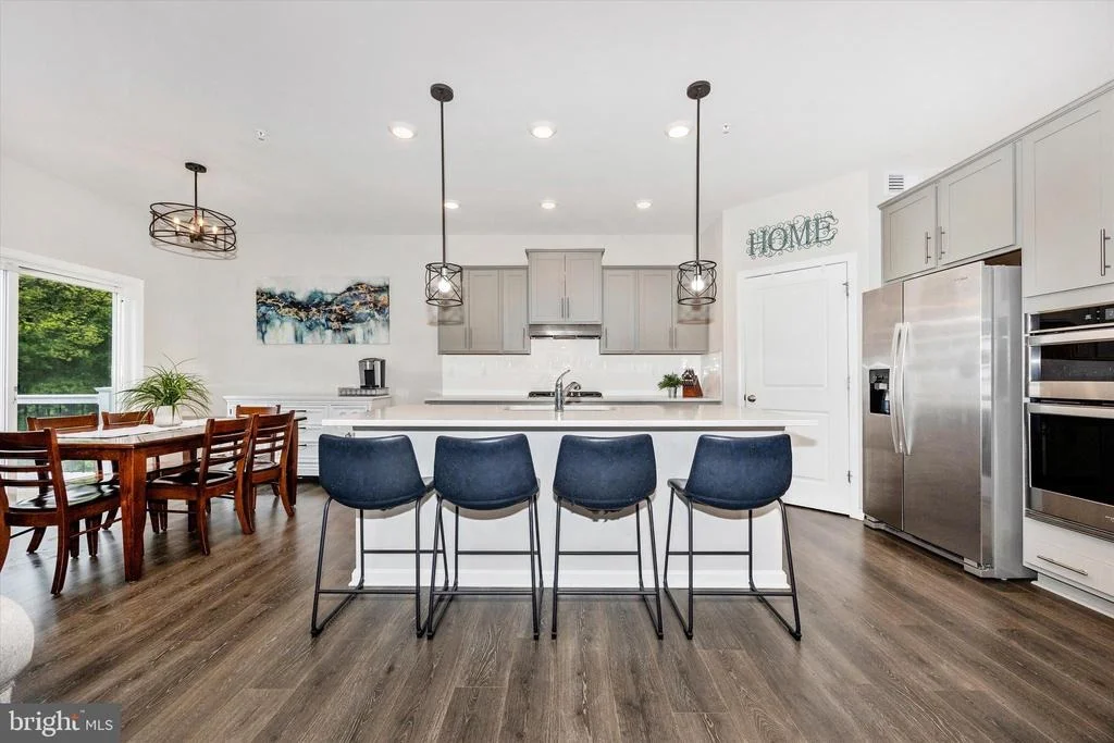Photo of 5613 ZOE LANE