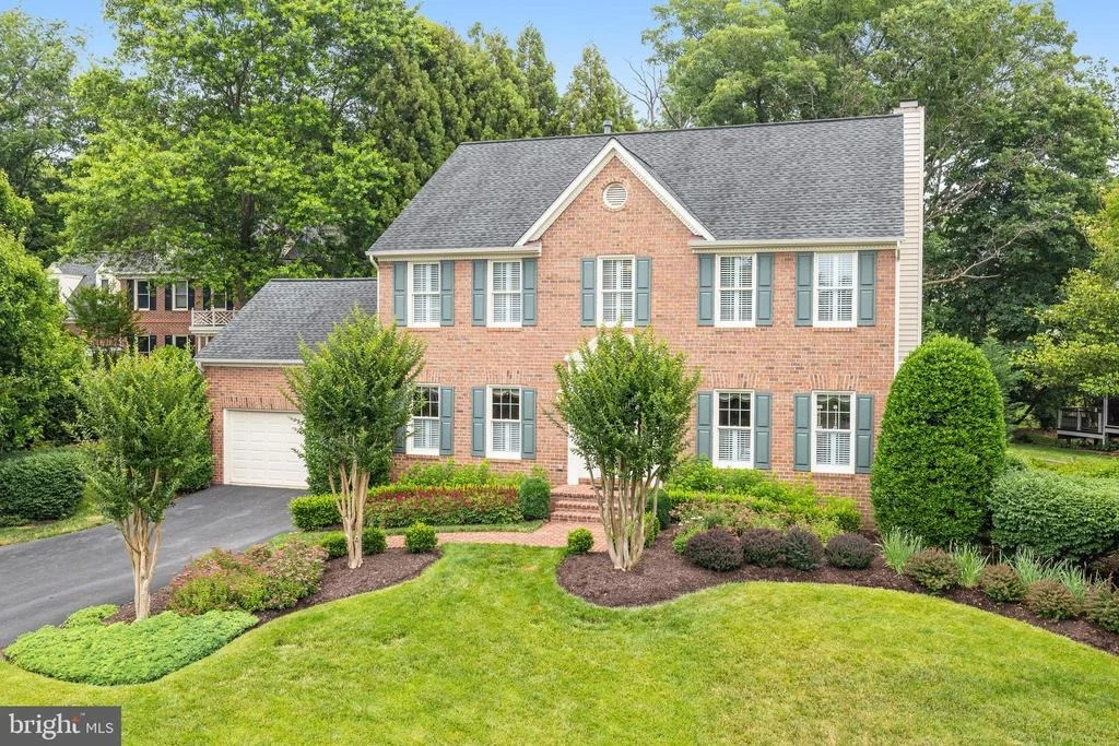 Photo of 12702 POND CREST LANE