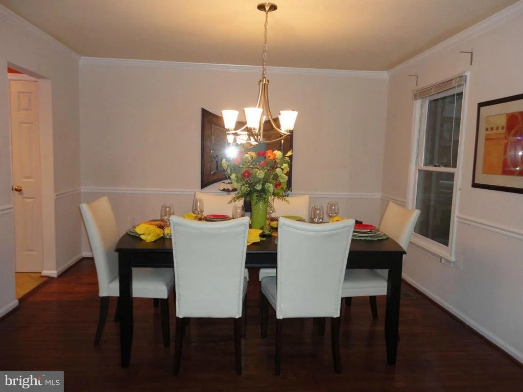 Photo of 21 LEATHERLEAF COURT