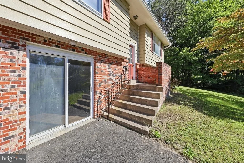 Photo of 10652 DORCUS ROAD