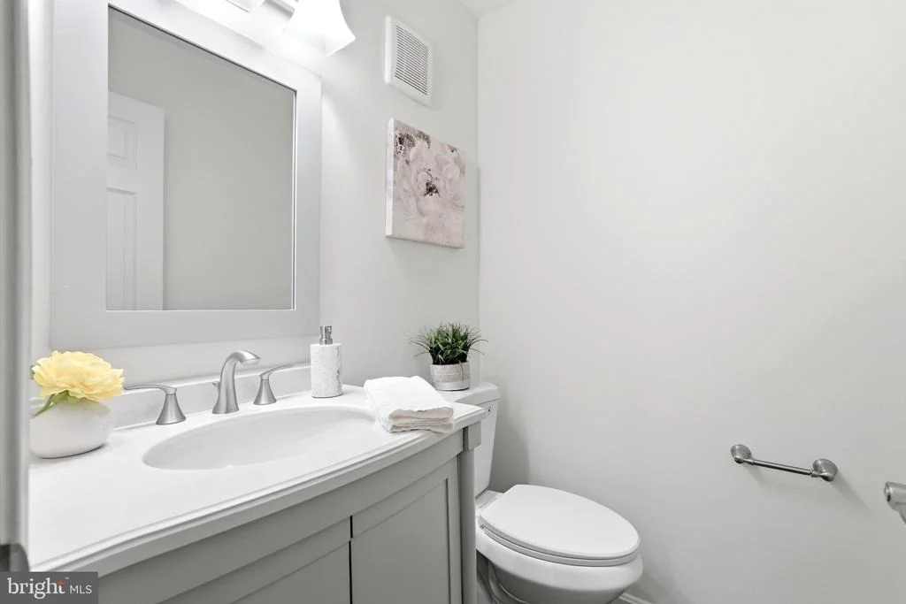 Photo of 4001 FEATHERSTONE PLACE