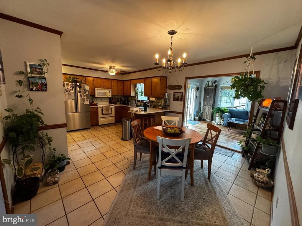 Photo of 19605 DOE DRIVE