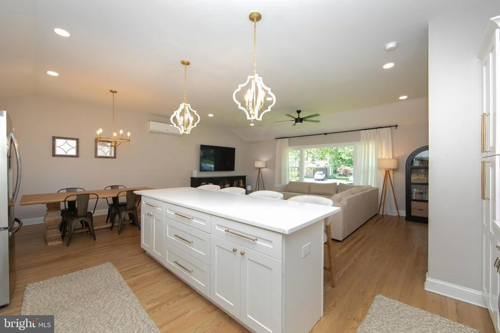 Photo of 507 HOWARD ROAD