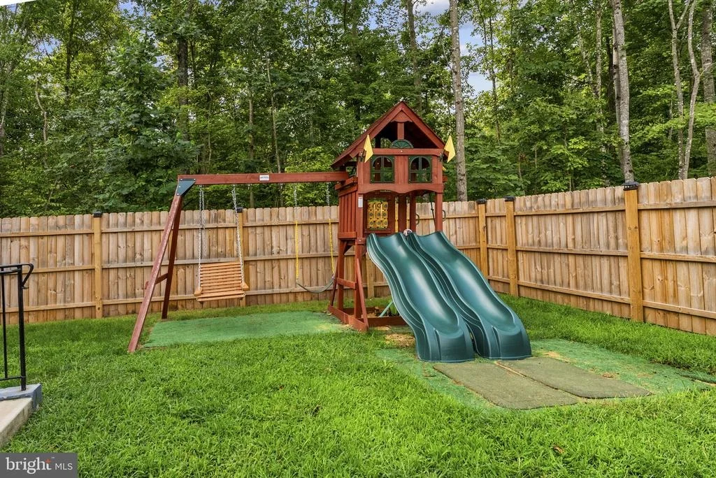 Photo of 15049 FALLEN OAKS PLACE