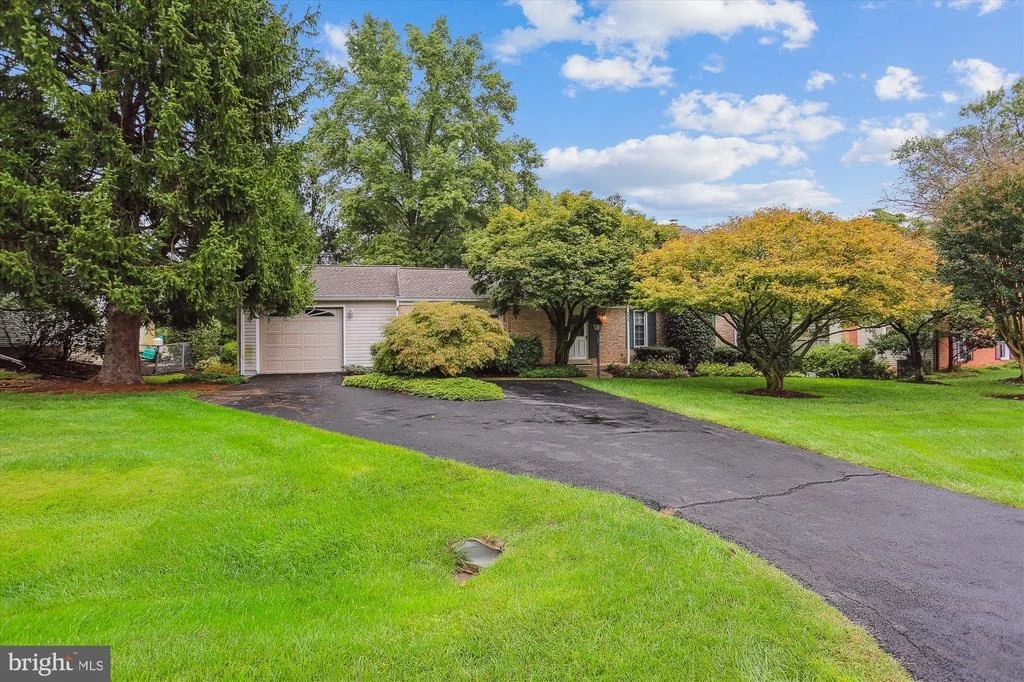 Photo of 6609 GARRETT ROAD