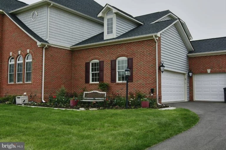 Photo of 21900 PROVIDENCE FORGE DRIVE