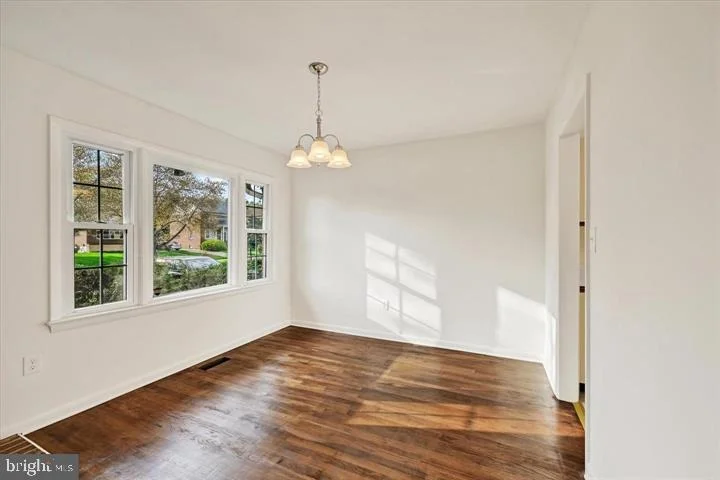 Photo of 3814 GRANTLEY ROAD