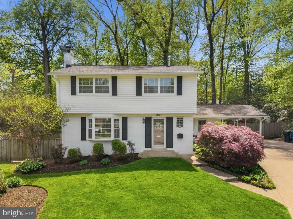 Photo of 8927 CROMWELL DRIVE