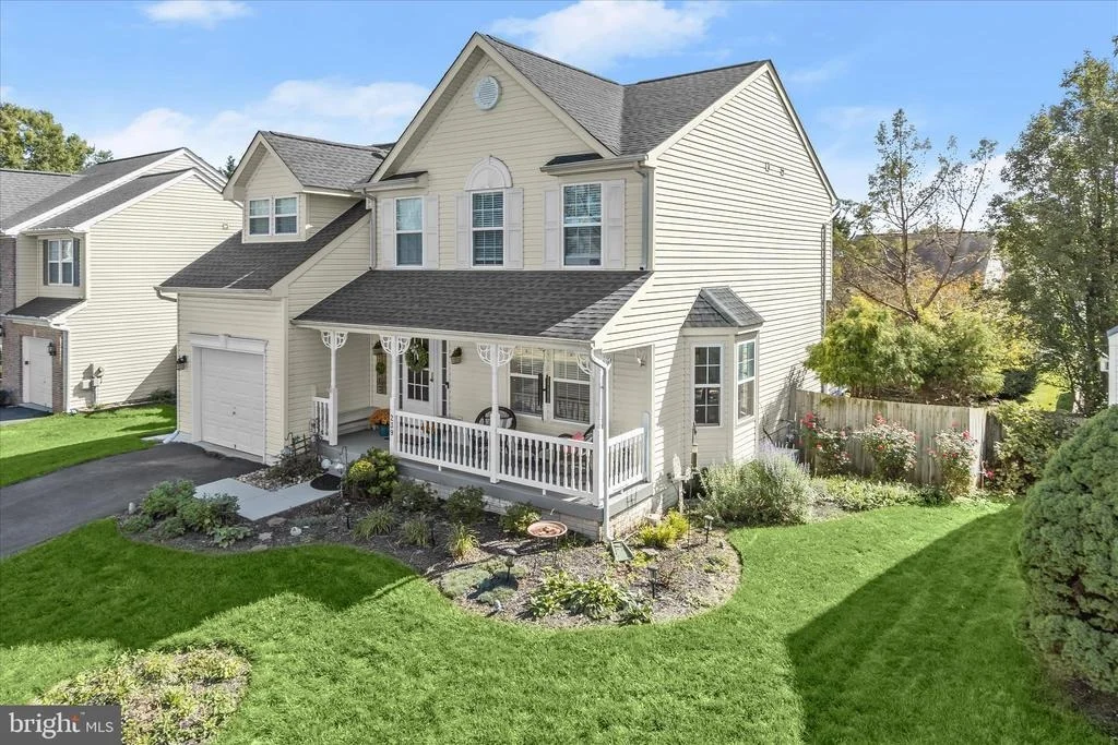 Photo of 239 BISHOPS GLEN DRIVE