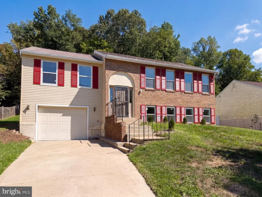 Photo of 12708 LAMPTON LANE