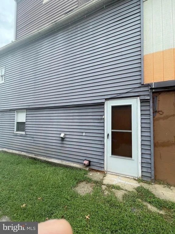 Photo of 3534 POOLE STREET