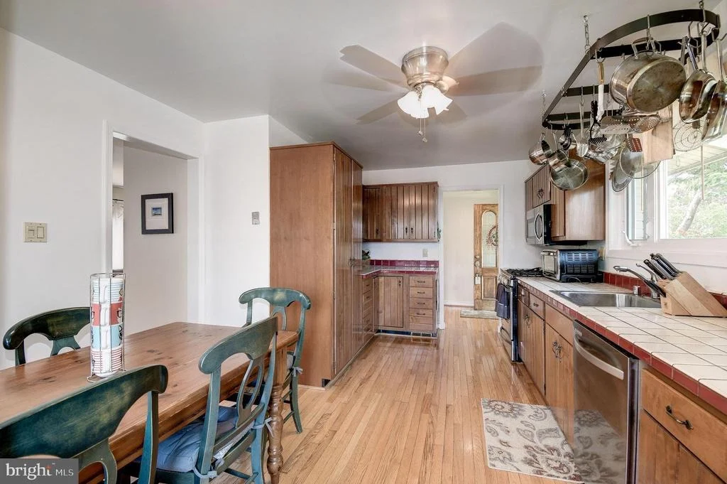 Photo of 1120 DEVERE DRIVE