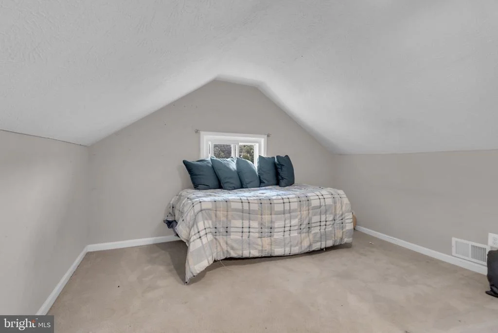 Photo of 8935 FAIRGROUND ROAD