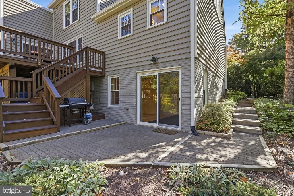 Photo of 11800 BRIAR MILL LANE