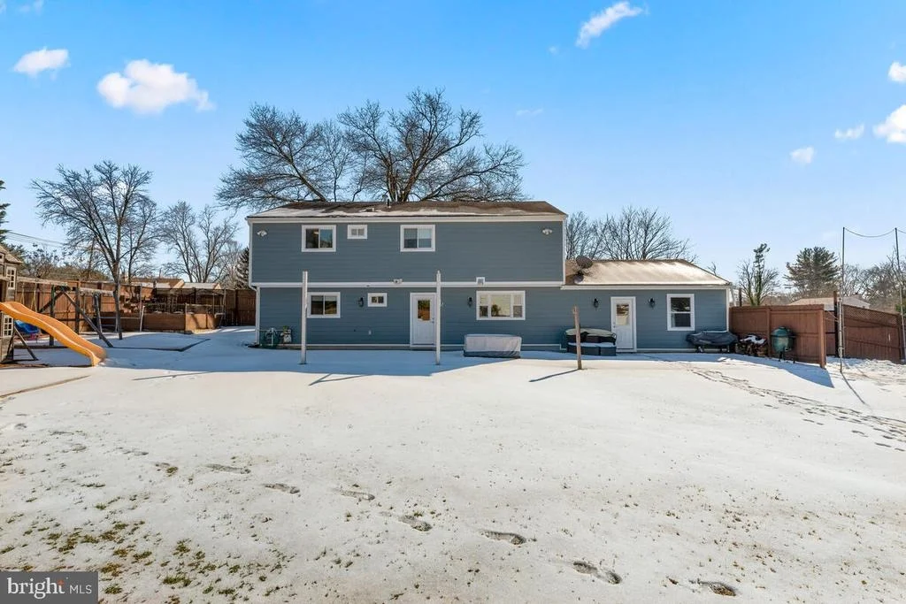 Photo of 18548 BOWIE MILL ROAD