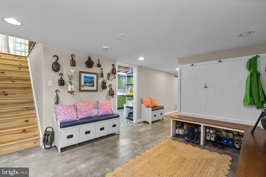 Photo of 52 SUNSET DRIVE