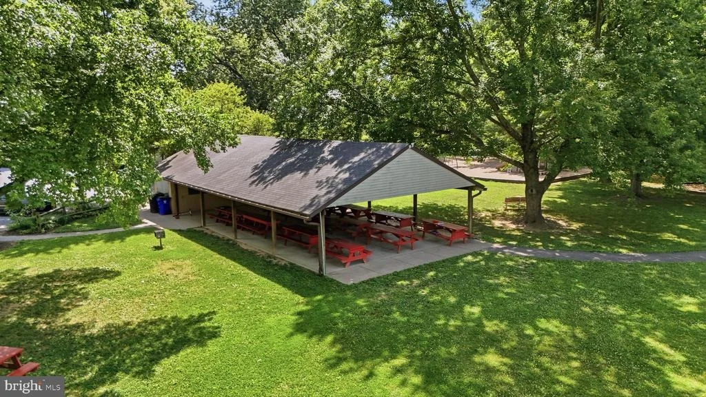 Photo of 8117 RUNNYMEADE DRIVE