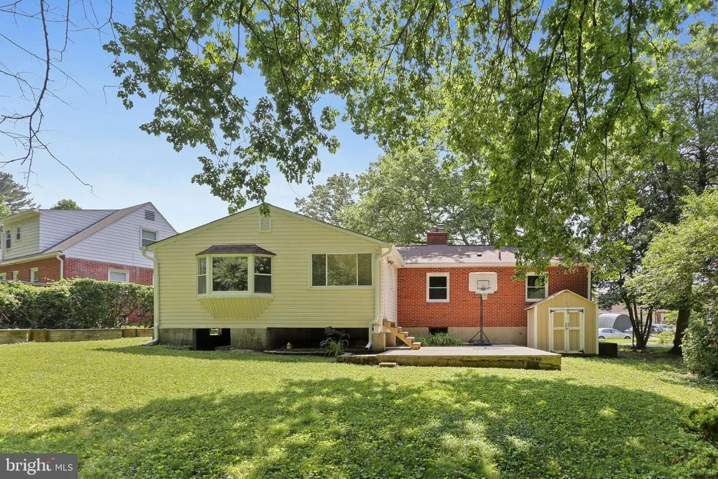 Photo of 1128 W NOLCREST DRIVE