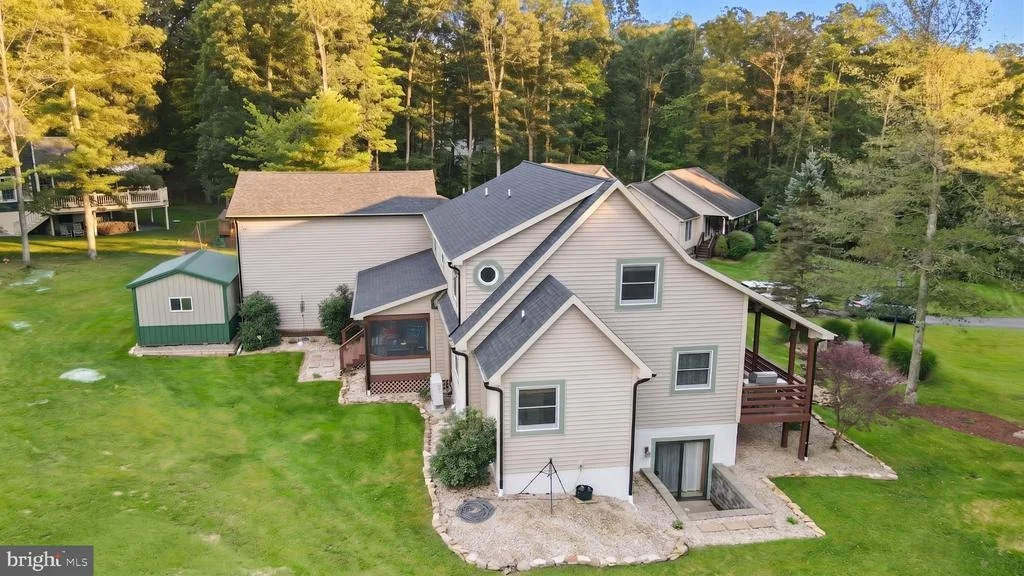 Photo of 607 PIN OAK CIRCLE