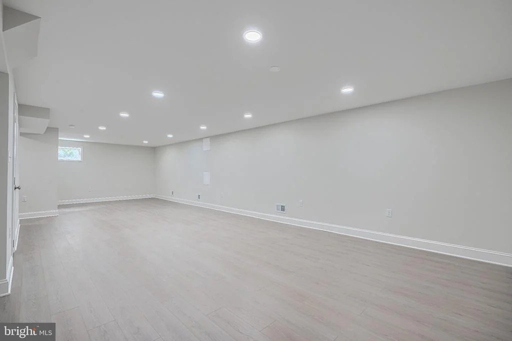 Photo of 11305 MAPLEVIEW DRIVE