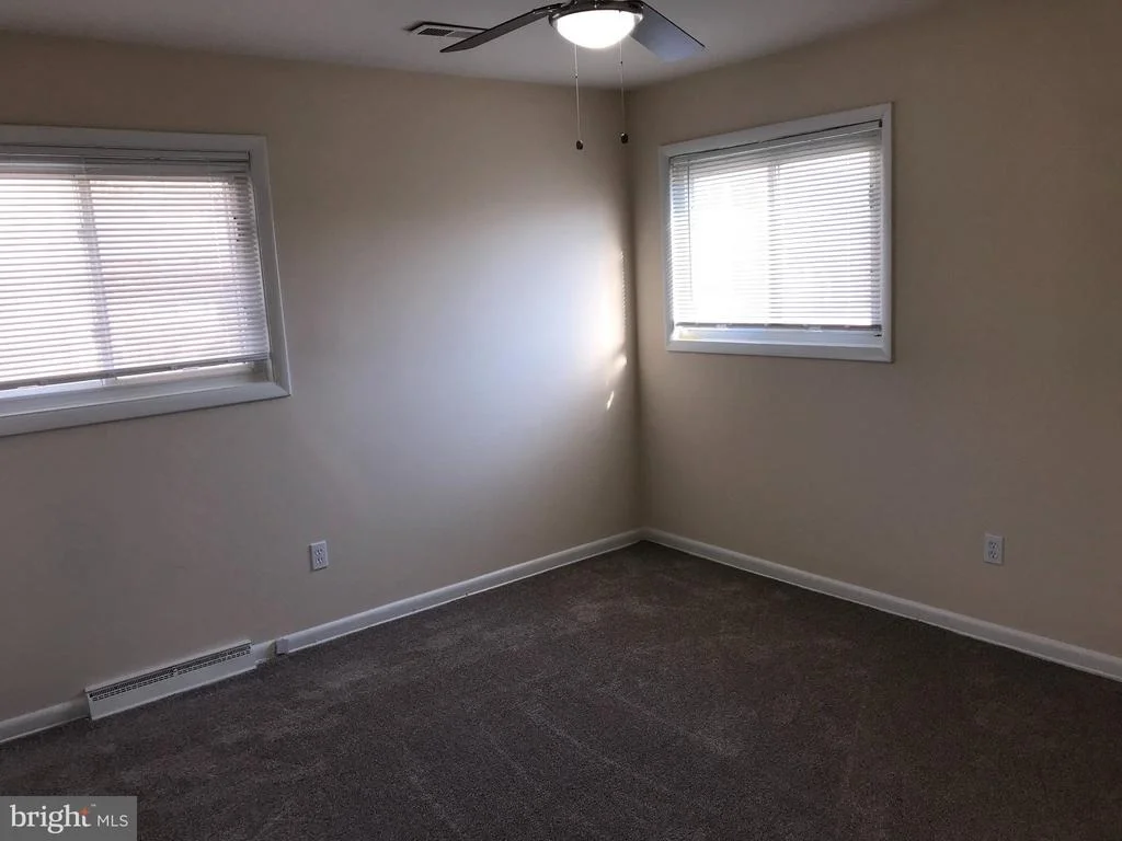Photo of 6200 AUTH ROAD