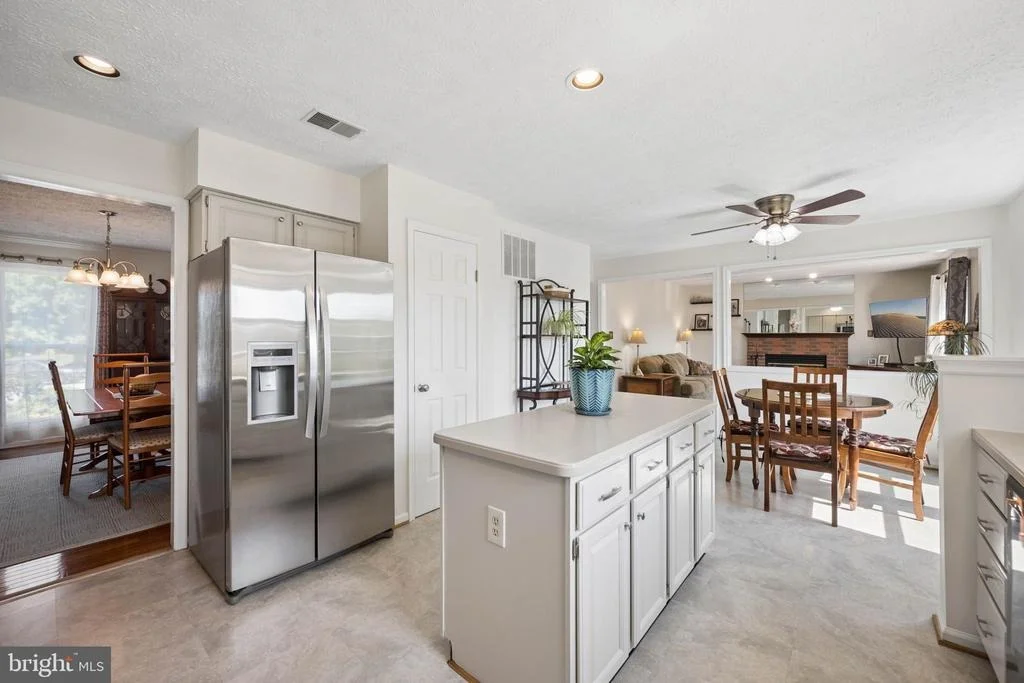 Photo of 6305 DERBY CIRCLE