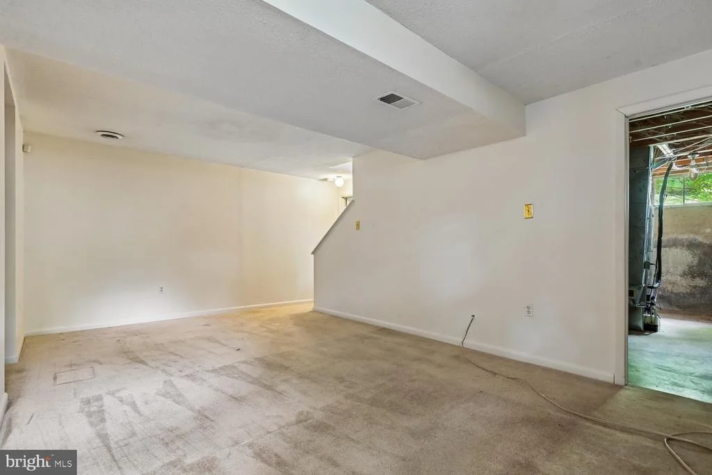 Photo of 15226 ELK RUN ROAD