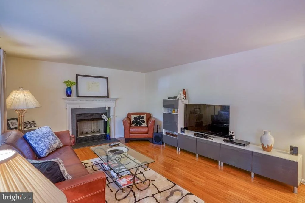 Photo of 305 PEBBLE VALLEY PLACE