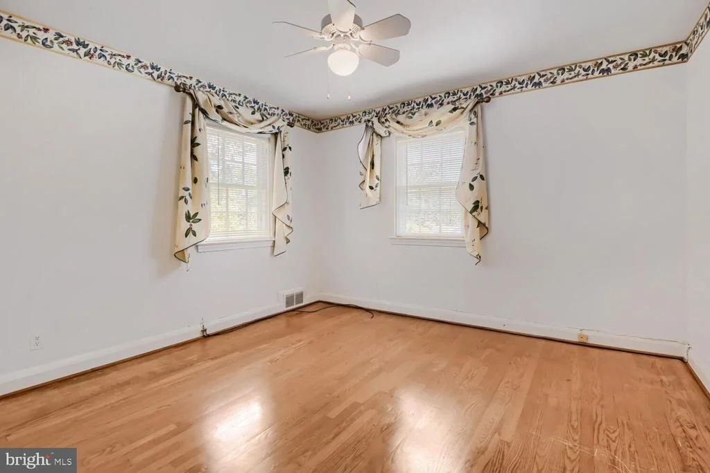 Photo of 1218 SOUTHVIEW ROAD