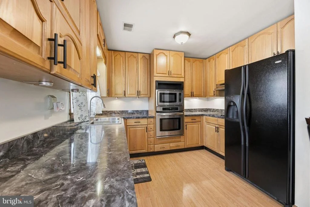 Photo of 5197 COLEBROOK DRIVE