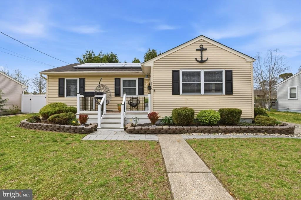 Photo of 210 RIDGEWOOD DRIVE