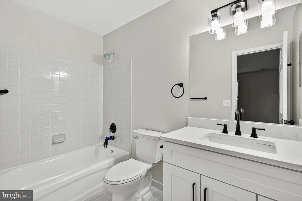 Photo of 8928 GARDEN GATE DRIVE