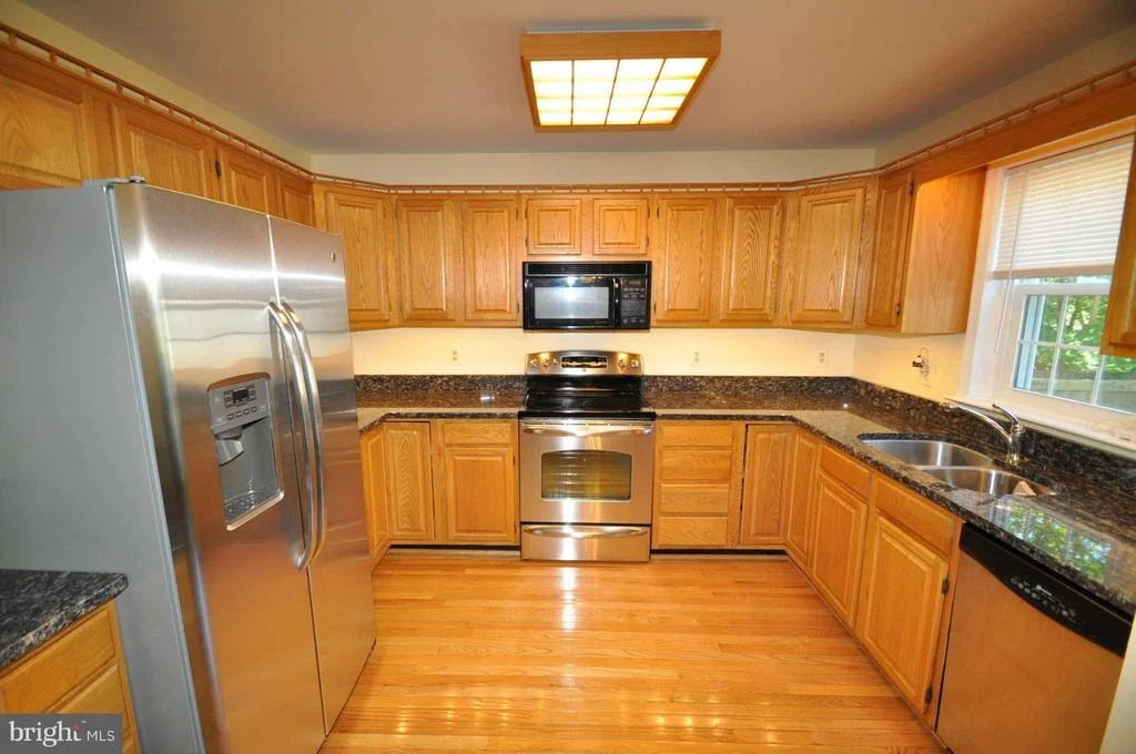 Photo of 4732 OAK ROAD