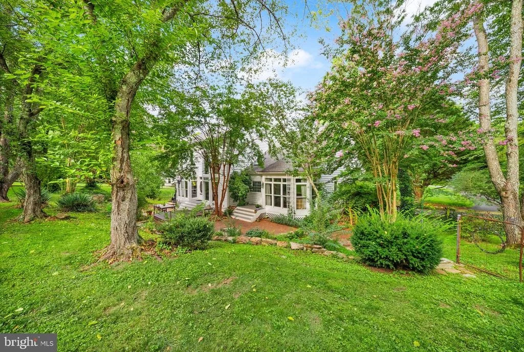 Photo of 4280 LAWNVALE DRIVE