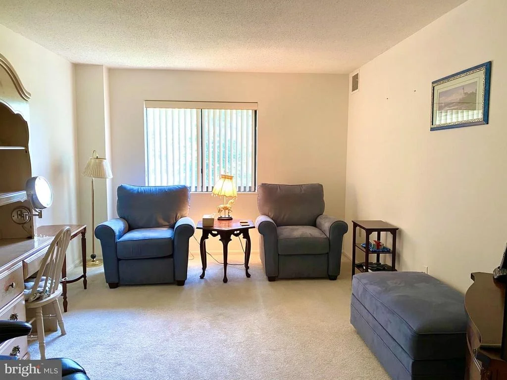 Photo of Unit 722 at 15100 INTERLACHEN DRIVE