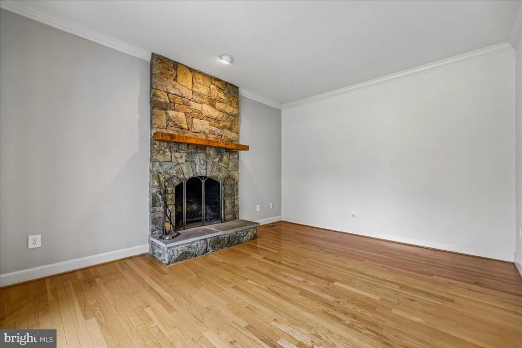 Photo of 7341 CLIFF PINE DRIVE