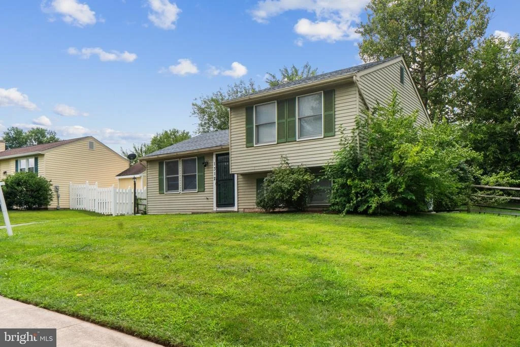 Photo of 1312 HILLCREST DRIVE