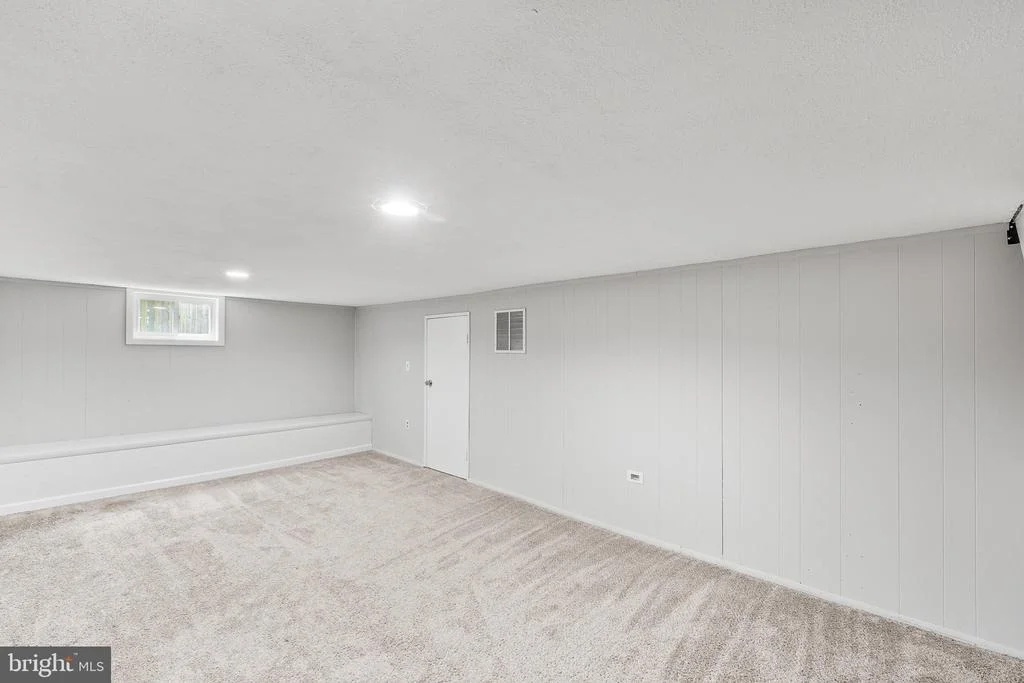 Photo of 14 GIBBONS BOULEVARD